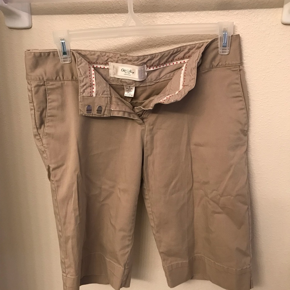 Bermuda khaki shorts
